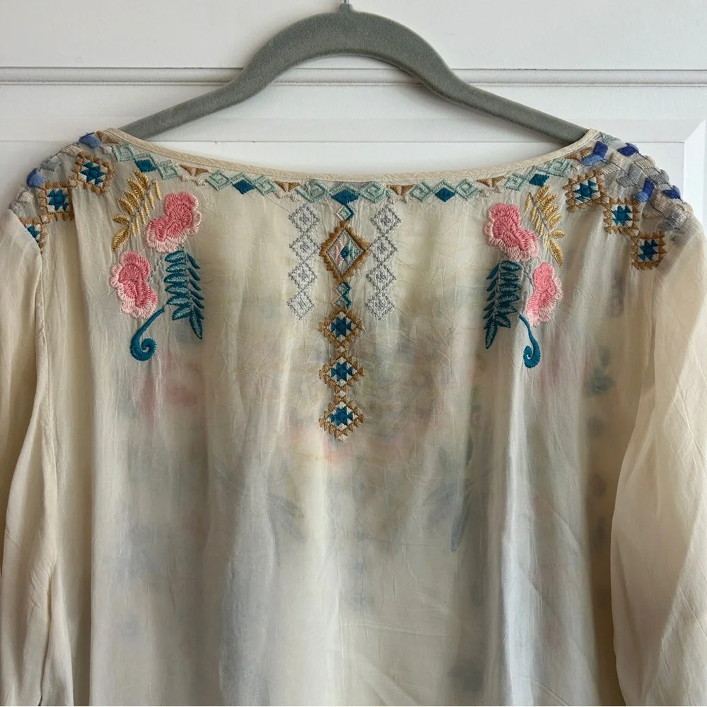 Johnny Was Cream Floral Embroidered Top L - Picture 3 of 7